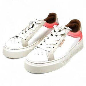 Tory Burch Sneakers: Effortless Luxury and Contemporary Style